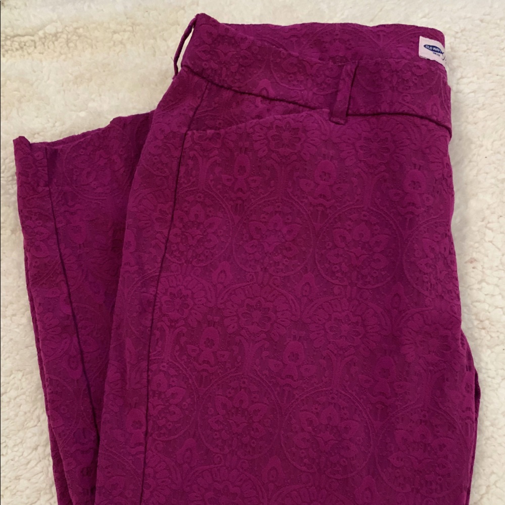 Old Navy Brocade Magenta Ankle Pants